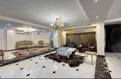 Duplex - 5 Bedrooms - 4 Bathrooms for sale in Al Laselky St. - El Laselky - New Maadi - Hay El Maadi - Cairo