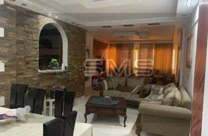 Apartment - 3 Bedrooms - 2 Bathrooms for rent in South Lotus - El Lotus - New Cairo City - Cairo