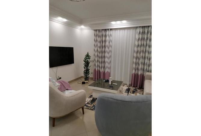 8176053 - Property Image 2