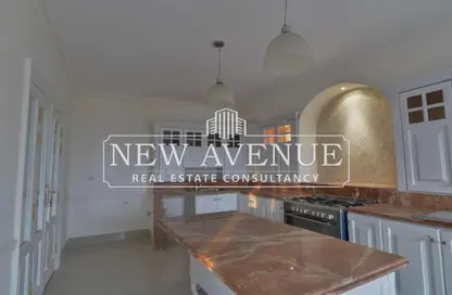 شقة - 5 غرف نوم - 6 حمامات للبيع في شارع النيل - الدقي - الجيزة شقة - 5 غرف نوم - 6 حمامات للبيع في شارع النيل - الدقي - الجيزة