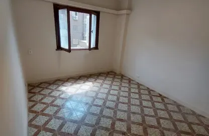 شقة - 4 غرف نوم - 2 حمامات للايجار في شارع جامعة الدول العربية - المهندسين - الجيزة