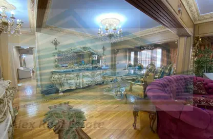 شقة - 2 غرف نوم - 2 حمامات للايجار في شارع الغردقه - سان ستيفانو - حي شرق - الاسكندرية