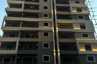 Apartment - 3 Bedrooms - 2 Bathrooms for sale in 2nd Sector - Zahraa El Maadi - Hay El Maadi - Cairo