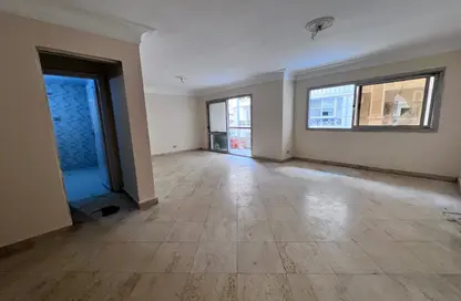 Apartment - 3 Bedrooms - 2 Bathrooms for sale in Mostafa Kamel St. - Smouha - Hay Sharq - Alexandria