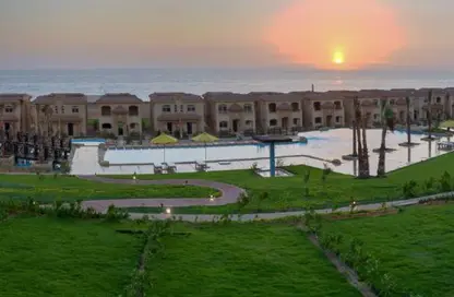 منزل مزدوج - 3 غرف نوم - 3 حمامات للبيع في تلال السخنة - العين السخنة - السويس