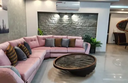 Apartment - 3 Bedrooms - 3 Bathrooms for sale in Garden Residence - Hyde Park - New Cairo City - Cairo Apartment - 3 Bedrooms - 3 Bathrooms for sale in Garden Residence - Hyde Park - New Cairo City - Cairo