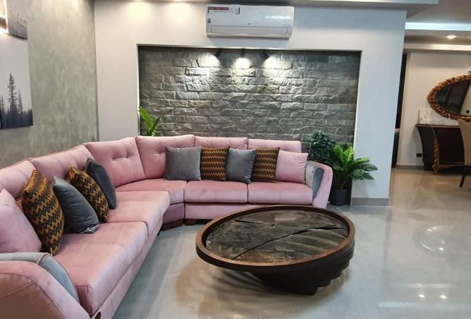 8269193 - Property Main Image