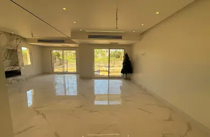 Villa - 4 Bedrooms - 5 Bathrooms for sale in Palm Hills Katameya Extension - 5th Settlement Compounds - The 5th Settlement - New Cairo City - Cairo