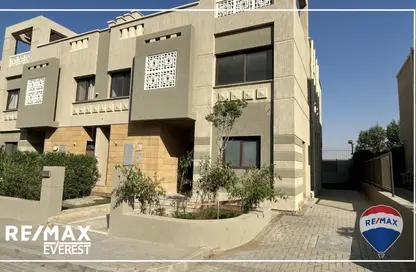منزل مزدوج - 4 غرف نوم - 4 حمامات للايجار في جرين 4 - كمبوندات 6 أكتوبر - مدينة 6 أكتوبر - الجيزة