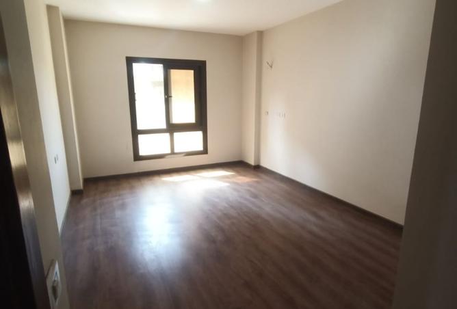 8453660 - Property Image 3