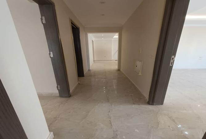 8123038 - Property Image 2