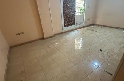 Apartment - 2 Bedrooms - 1 Bathroom for rent in Al Laselky St. - El Laselky - New Maadi - Hay El Maadi - Cairo