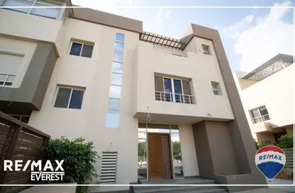 فيلا - 5 غرف نوم - 4 حمامات للايجار في جراند هايتس - التوسعات الشمالية - مدينة 6 أكتوبر - الجيزة