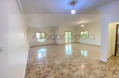 Apartment - 3 Bedrooms - 2 Bathrooms for rent in Doctor Ali Mosharafa St. - Al Narges 6 - Al Narges - New Cairo City - Cairo