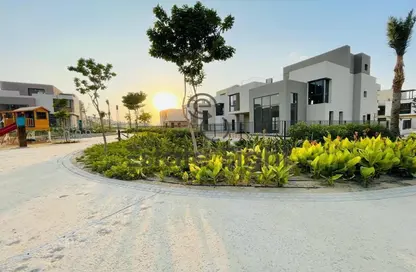Townhouse - 3 Bedrooms - 4 Bathrooms for sale in Sodic East - 6th District - New Heliopolis - Cairo