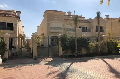 فيلا - 3 غرف نوم - 4 حمامات للبيع في الباتيو 5 ايست - الباتيو - كمبوندات الشروق - مدينة الشروق - القاهرة