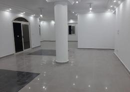 شقة - 4 غرف نوم - 3 حمامات for للايجار in الحي الثالث عشر - الشيخ زايد - الجيزة