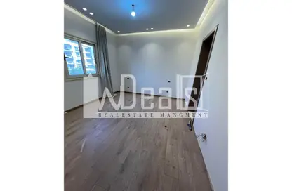 Apartment - 3 Bedrooms - 2 Bathrooms for sale in Leila - North Investors Area - New Cairo City - Cairo