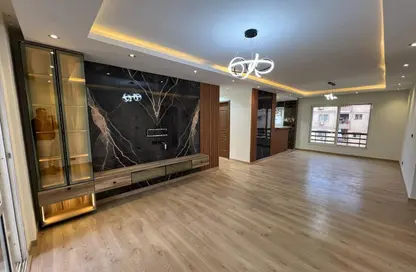 Apartment - 3 Bedrooms - 2 Bathrooms for sale in Madinaty - Cairo