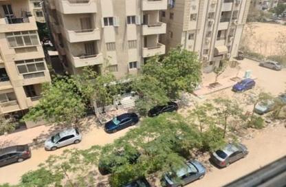 Apartment - 3 Bedrooms - 1 Bathroom for sale in Dr Ibrahim Mohamed Sharawy St. - 9th Zone - Nasr City - Cairo