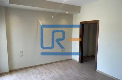 Apartment - 3 Bedrooms - 2 Bathrooms for sale in El Patio Oro - 5th Settlement Compounds - The 5th Settlement - New Cairo City - Cairo