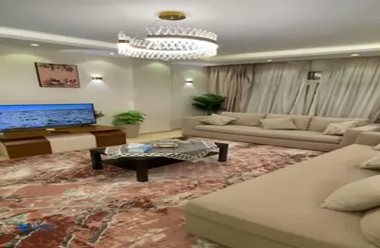 شقة - 3 غرف نوم - 3 حمامات للايجار في شارع صلاح الدين عبد الكريم - المستثمرين الشمالية - مدينة القاهرة الجديدة - القاهرة