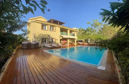 Villa - 4 Bedrooms - 4 Bathrooms for sale in Moon Valley - South Investors Area - New Cairo City - Cairo