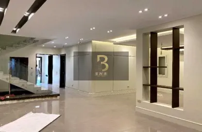 فيلا - 5 غرف نوم - 5 حمامات للايجار في ميفيدا - كمبوندات التجمع الخامس - التجمع الخامس - مدينة القاهرة الجديدة - القاهرة
