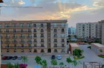 Apartment - Studio - 2 Bathrooms for sale in Hyde Park - 5th Settlement Compounds - The 5th Settlement - New Cairo City - Cairo