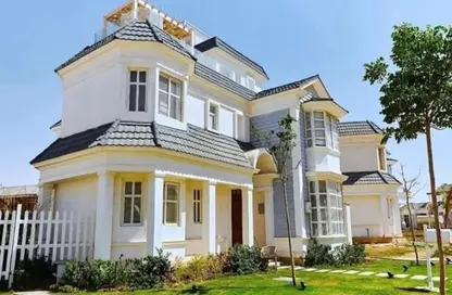 Villa - 4 Bedrooms - 5 Bathrooms for sale in Mountain View iCity - 5th Settlement Compounds - The 5th Settlement - New Cairo City - Cairo