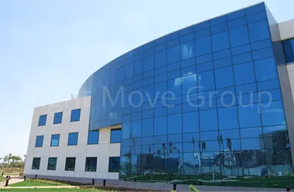 Office Space - Studio - 4 Bathrooms for sale in Smart Village - Cairo Alexandria Desert Road - 6 October City - Giza
