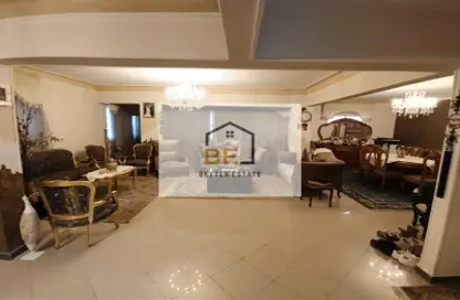 شقة - 3 غرف نوم - 2 حمامات للبيع في شارع الحجاز - ميدان المحكمة - مصر الجديدة - القاهرة