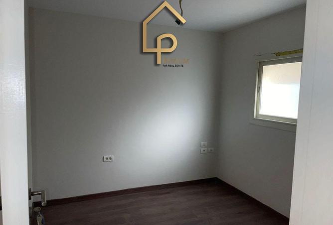 8146711 - Property Image 3