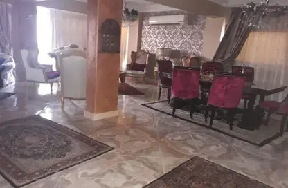 شقة - 3 غرف نوم - 2 حمامات للبيع في شارع المستشار حافظ بدوي - الحديقة الدولية - الحي السابع - مدينة نصر - القاهرة