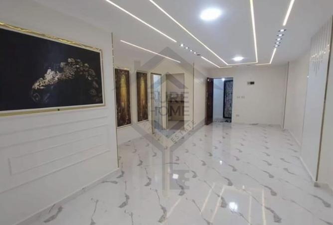 8183444 - Property Main Image