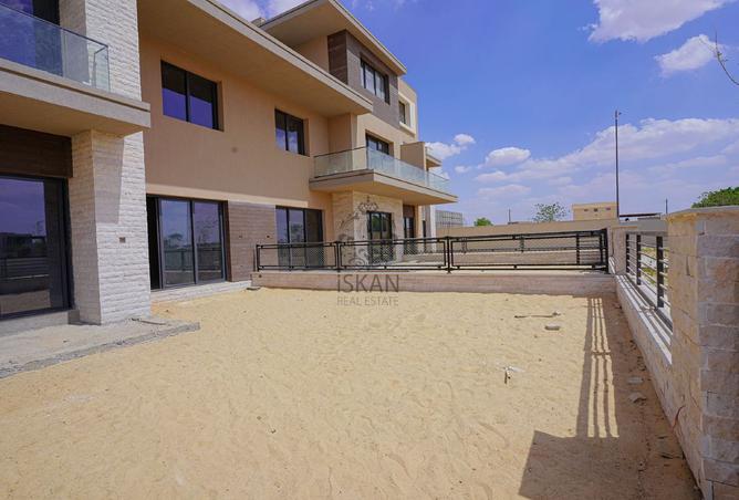 8197128 - Property Image 2