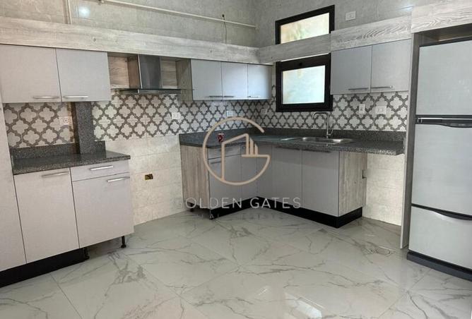 8218944 - Property Image 3