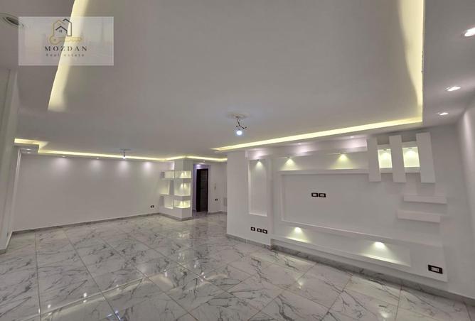 6914401 - Property Main Image