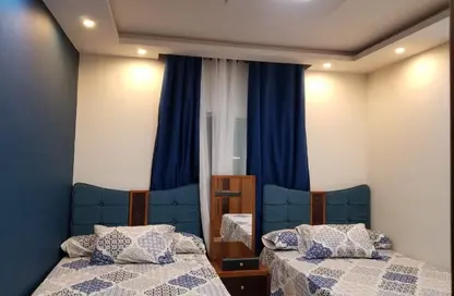 شقة - 4 غرف نوم - 2 حمامات للايجار في الحي الثامن - الشيخ زايد - الجيزة