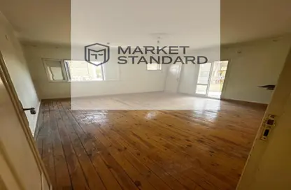 Apartment - 3 Bedrooms - 2 Bathrooms for sale in Al Dokki St. - Dokki - Giza