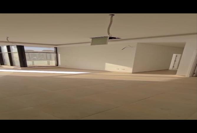 8241772 - Property Image 2