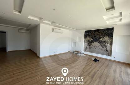 Apartment - 3 Bedrooms - 3 Bathrooms for rent in The Courtyards - Sheikh Zayed Compounds - Sheikh Zayed City - Giza