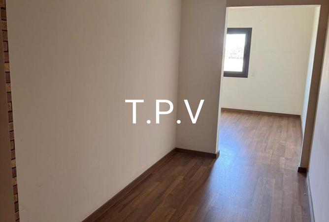 8199907 - Property Image 2