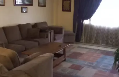 Apartment - 3 Bedrooms - 2 Bathrooms for sale in 9th Zone - Nasr City - Cairo