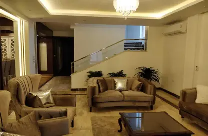 Villa - 6 Bedrooms - 7 Bathrooms for sale in Princess - 6 October Compounds - 6 October City - Giza