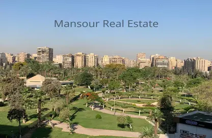 Apartment - 4 Bedrooms - 3 Bathrooms for sale in Ahmed Fakhry St. - 6th Zone - Nasr City - Cairo