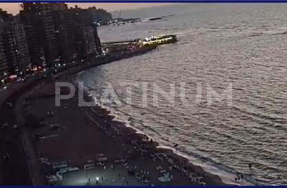 Apartment - 3 Bedrooms - 3 Bathrooms for sale in Al Geish Road - El Montazah - Hay Than El Montazah - Alexandria
