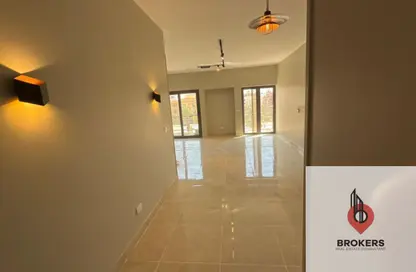 شقة - 3 غرف نوم - 2 حمامات للايجار في مون ريزيدنس - فيفث سكوير - التجمع الخامس - مدينة القاهرة الجديدة - القاهرة