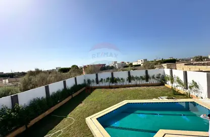 Villa - 3 Bedrooms - 1 Bathroom for sale in Alexandria Desert Road - King Mariout - Hay Al Amereyah - Alexandria