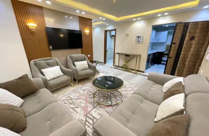 Apartment - 2 Bedrooms - 2 Bathrooms for rent in Mohi Al Din Abou El Ezz St. - Dokki - Giza